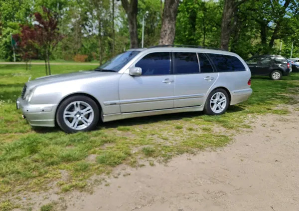 mercedes benz Mercedes-Benz Klasa E cena 12500 przebieg: 313000, rok produkcji 2001 z Chorzów